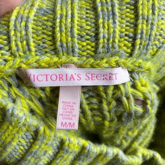 Victoria’s Secret Sweater Green Gray Cable Knit - Picture 8 of 10